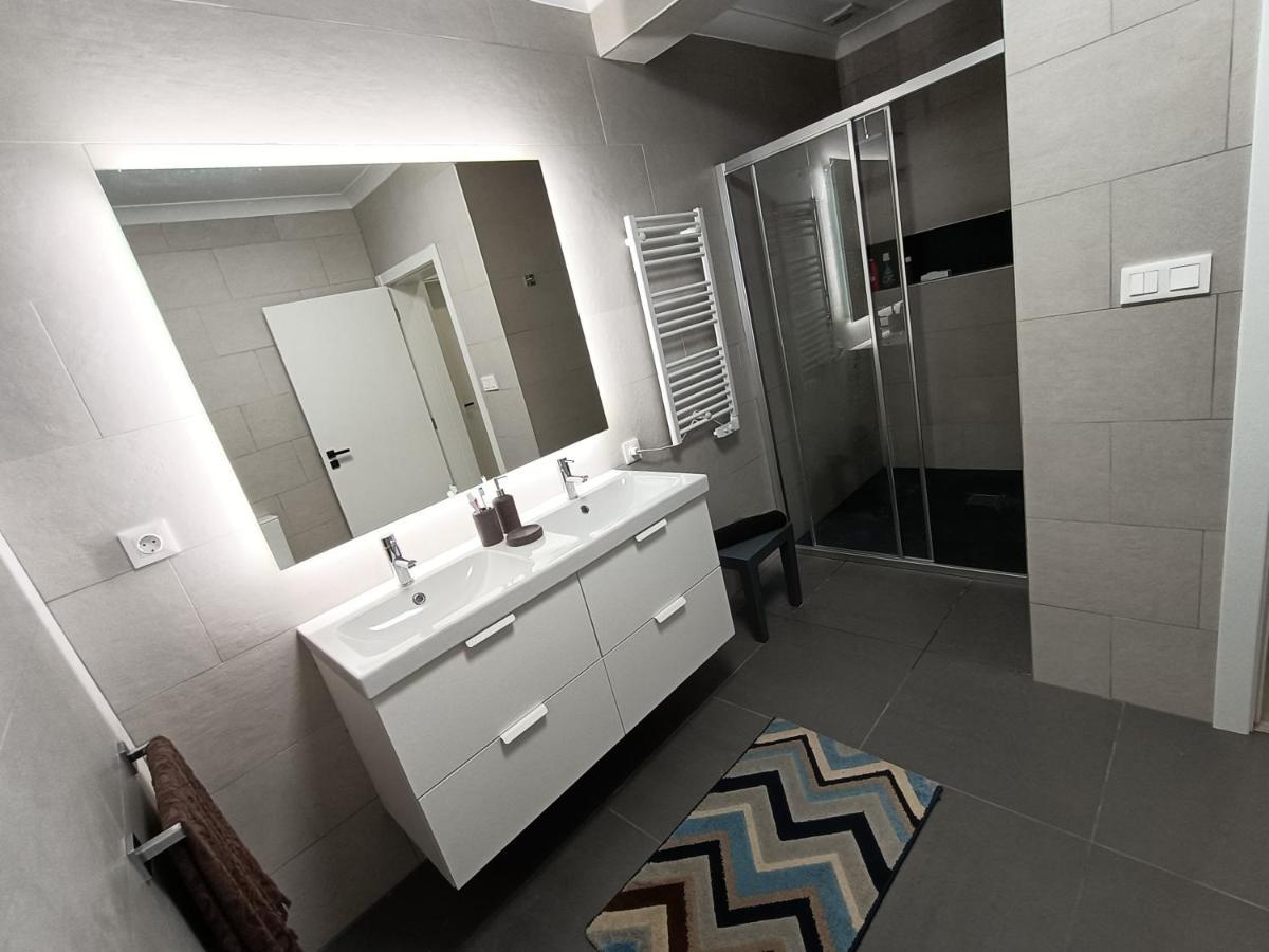 Sons Da Ribeira Apartment โปโวอาเซา ภายนอก รูปภาพ